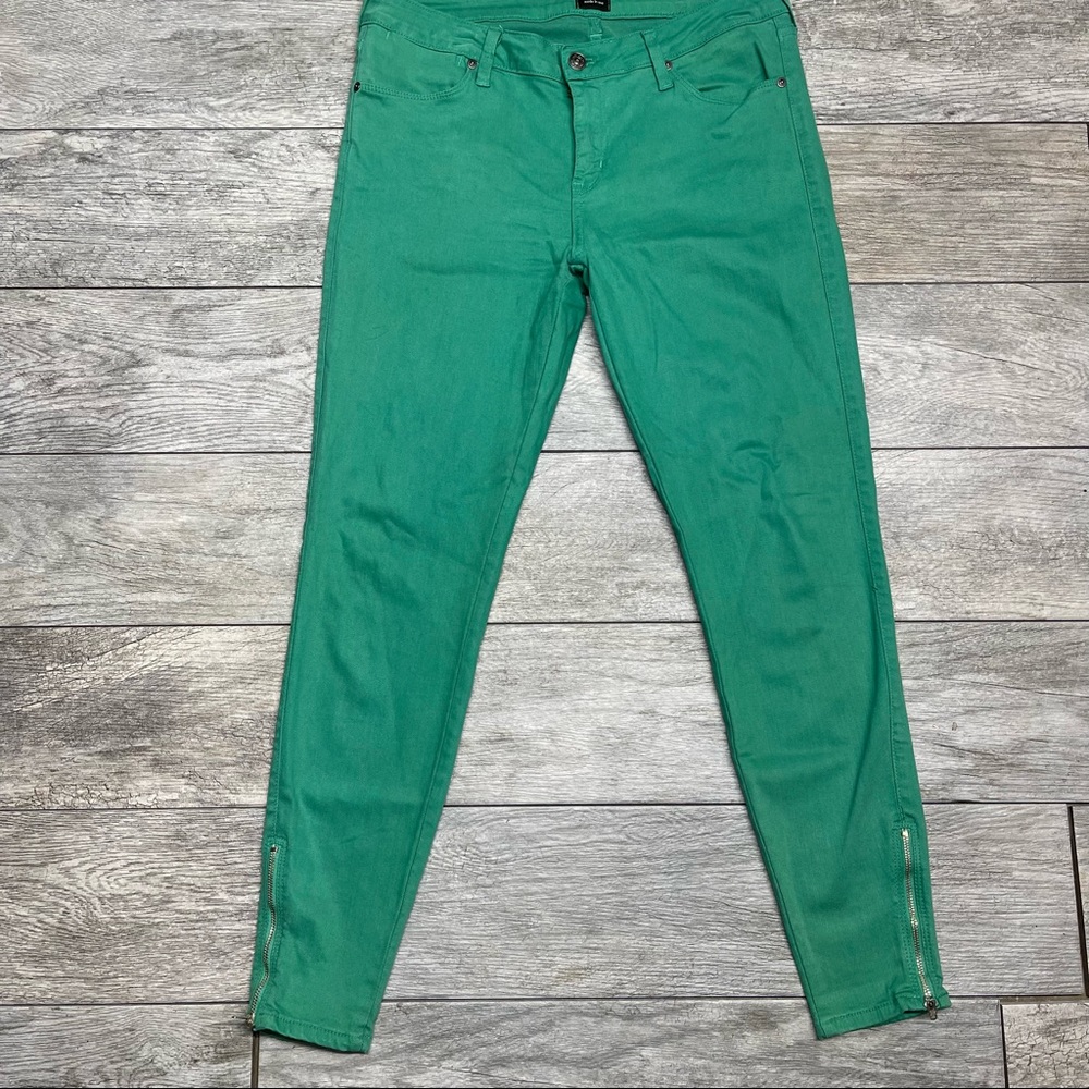 Just Black Ankle Jeans size 29